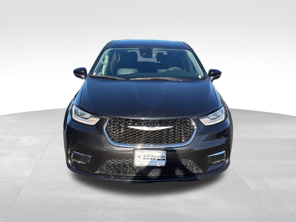 Used 2023 Black Chrysler Touring L image 8