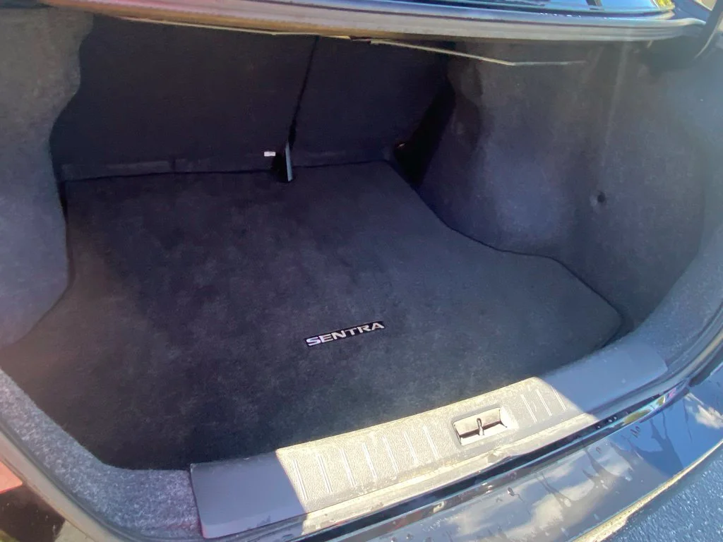 Used 2018 Black Nissan S image 12