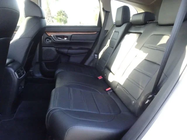 Certified Used 2022 Platinum White Pearl Honda Touring image 9