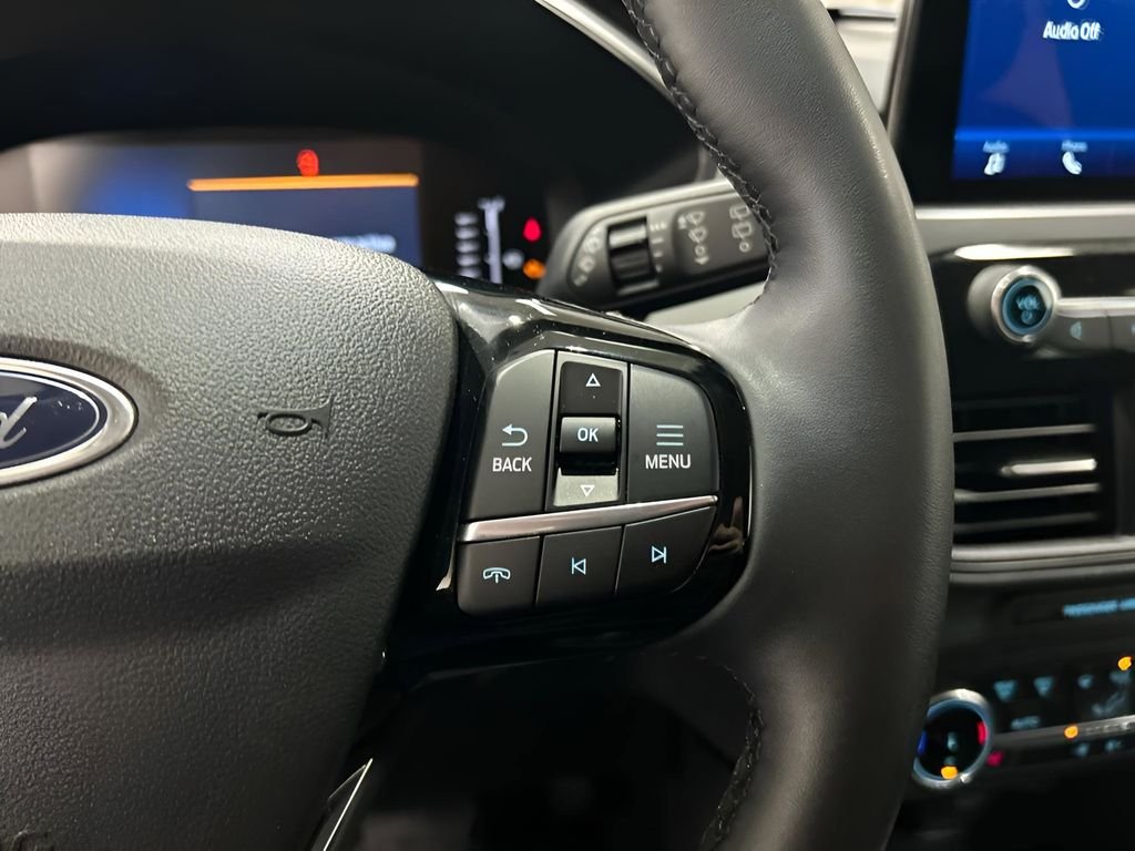 Used 2024 Silver Metallic Ford Active image 27