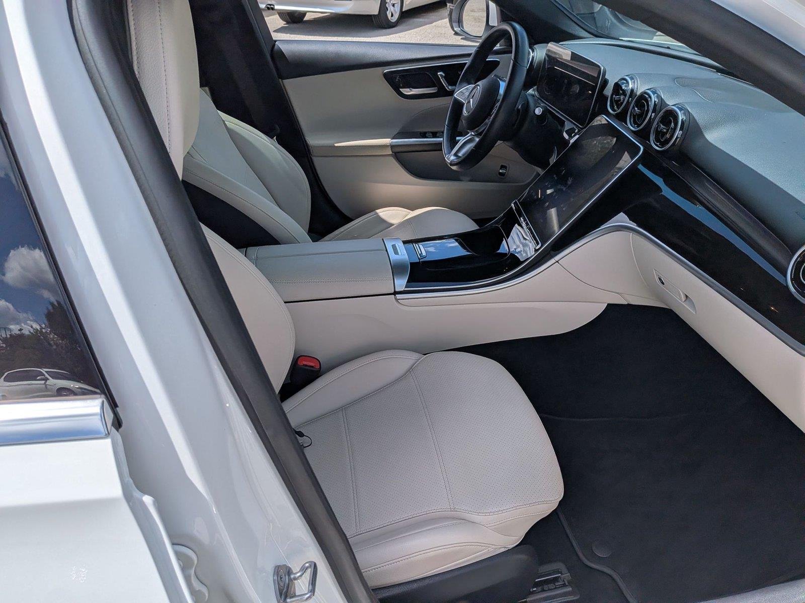 Used 2022 Polar White Mercedes-Benz C 300 image 36