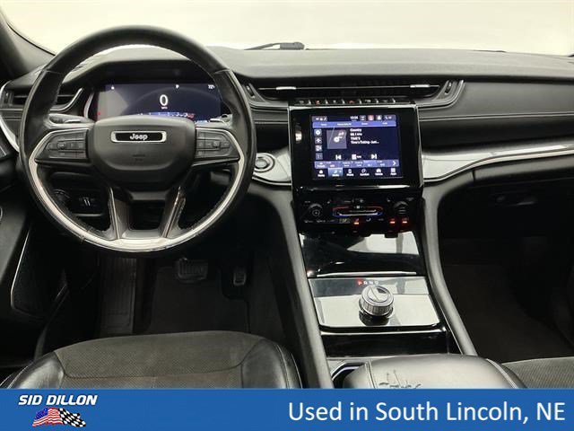 Used 2021 Diamond Black Crystal Pearlcoat Jeep Altitude image 20