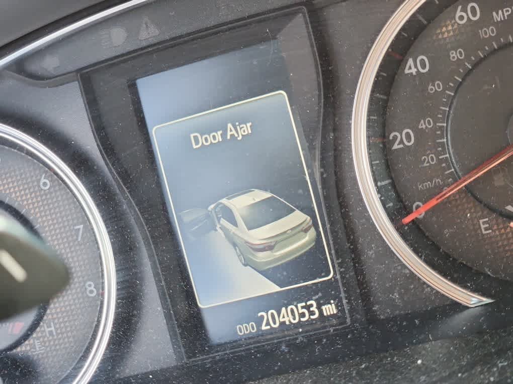 Used 2016 Predawn Gray Mica Toyota SE image 5