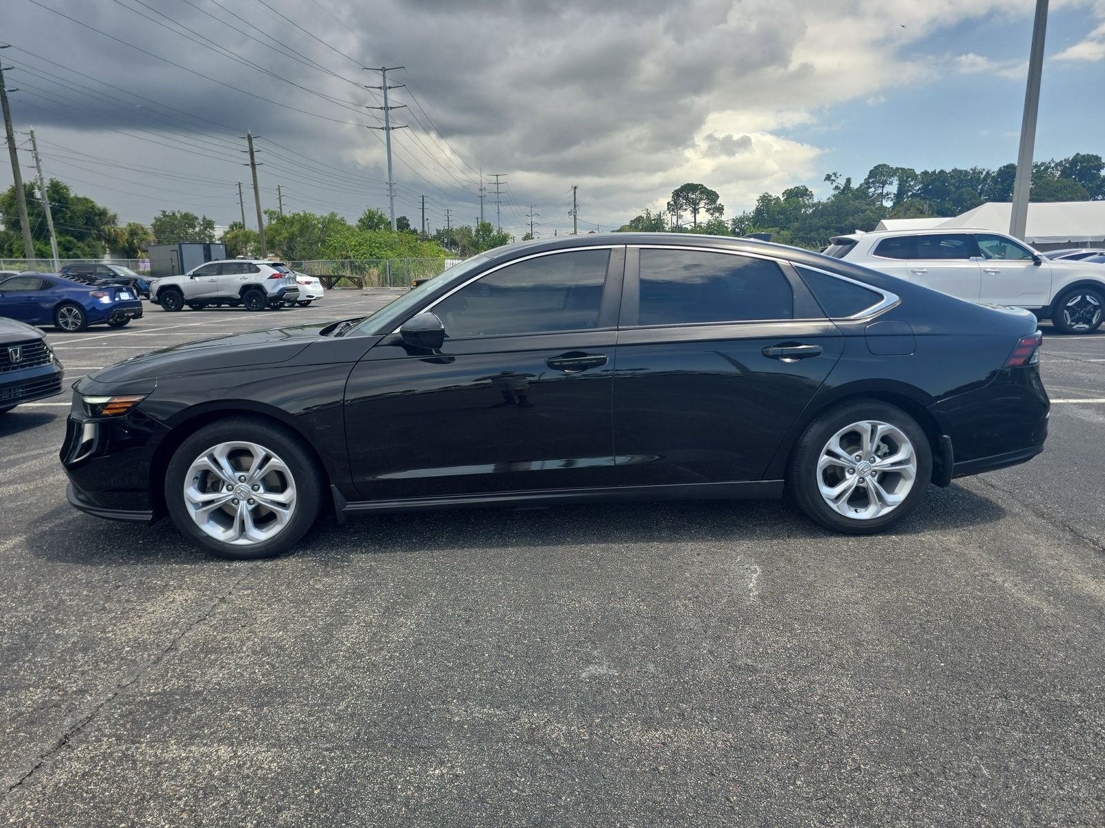 2024 Honda Accord LX - Photo 6