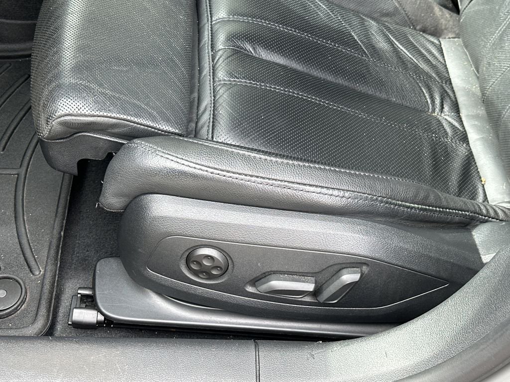 Used 2019 Gray Audi Premium Plus image 10