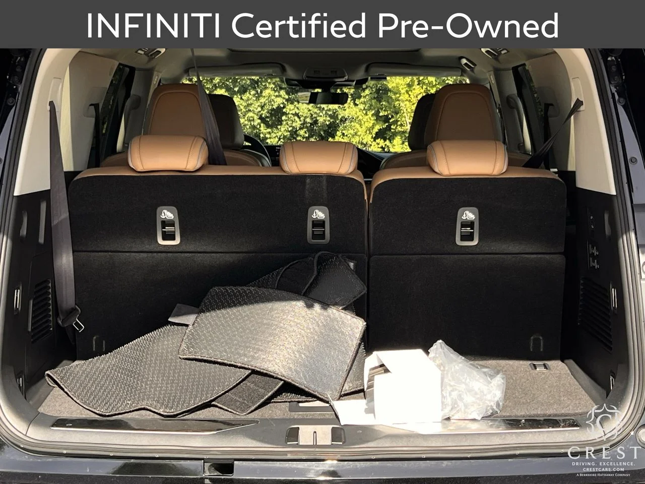 Certified Used 2026 Black Obsidian INFINITI LUXE image 31