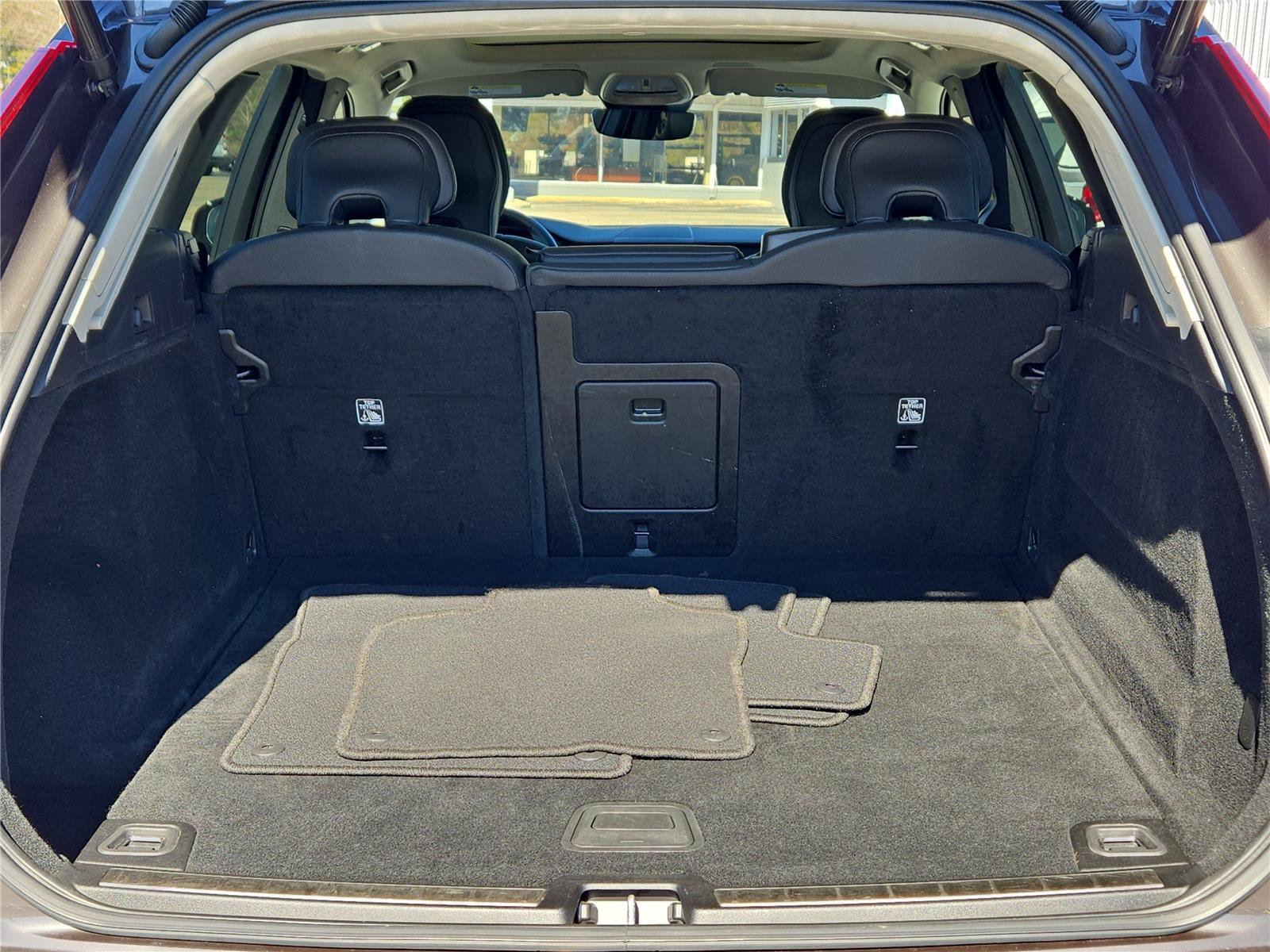 Used 2023 Gray Volvo Plus Dark Theme image 9