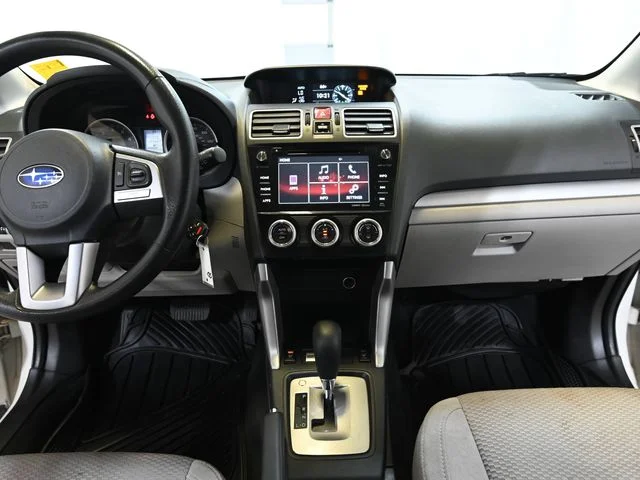 Used 2017 White Subaru 2.5i Premium image 2