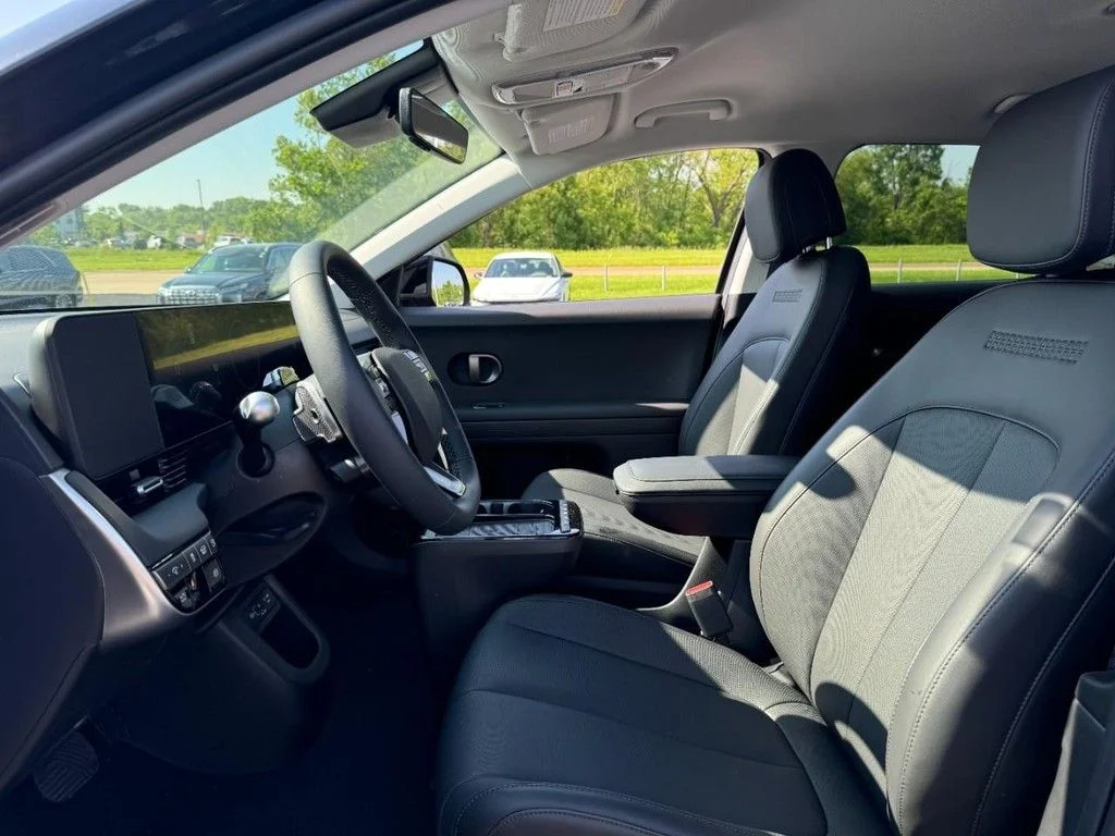 2025 Hyundai IONIQ 5 SEL - Photo 12