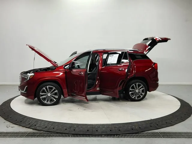 Used 2019 RED QUARTZ TINTCOAT GMC Denali image 13