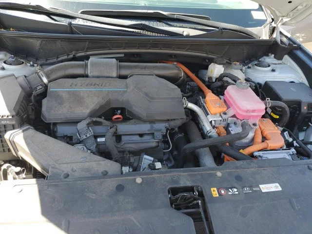 Used 2024 Silver Hyundai Blue image 10