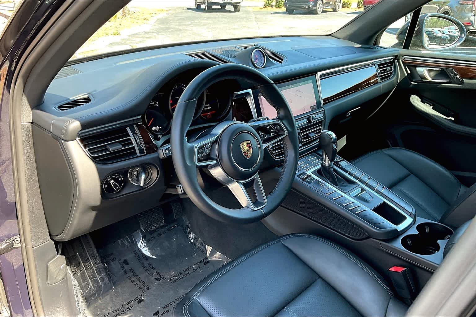 Used 2021 Night Blue Metallic Porsche  image 18