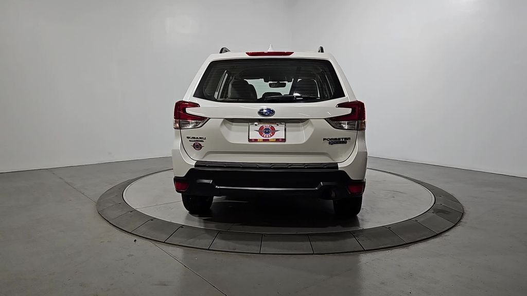 Used 2021 White Subaru Base image 4