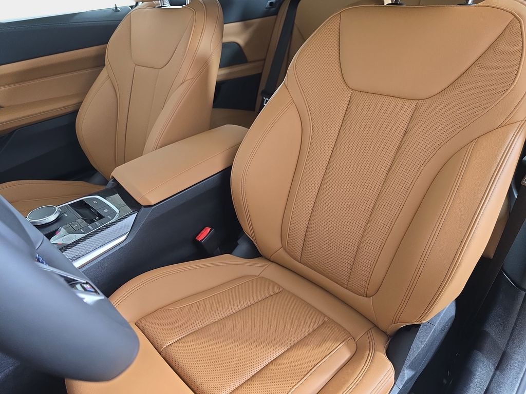 New 2027 Mineral White Metallic BMW M440i xDrive image 14