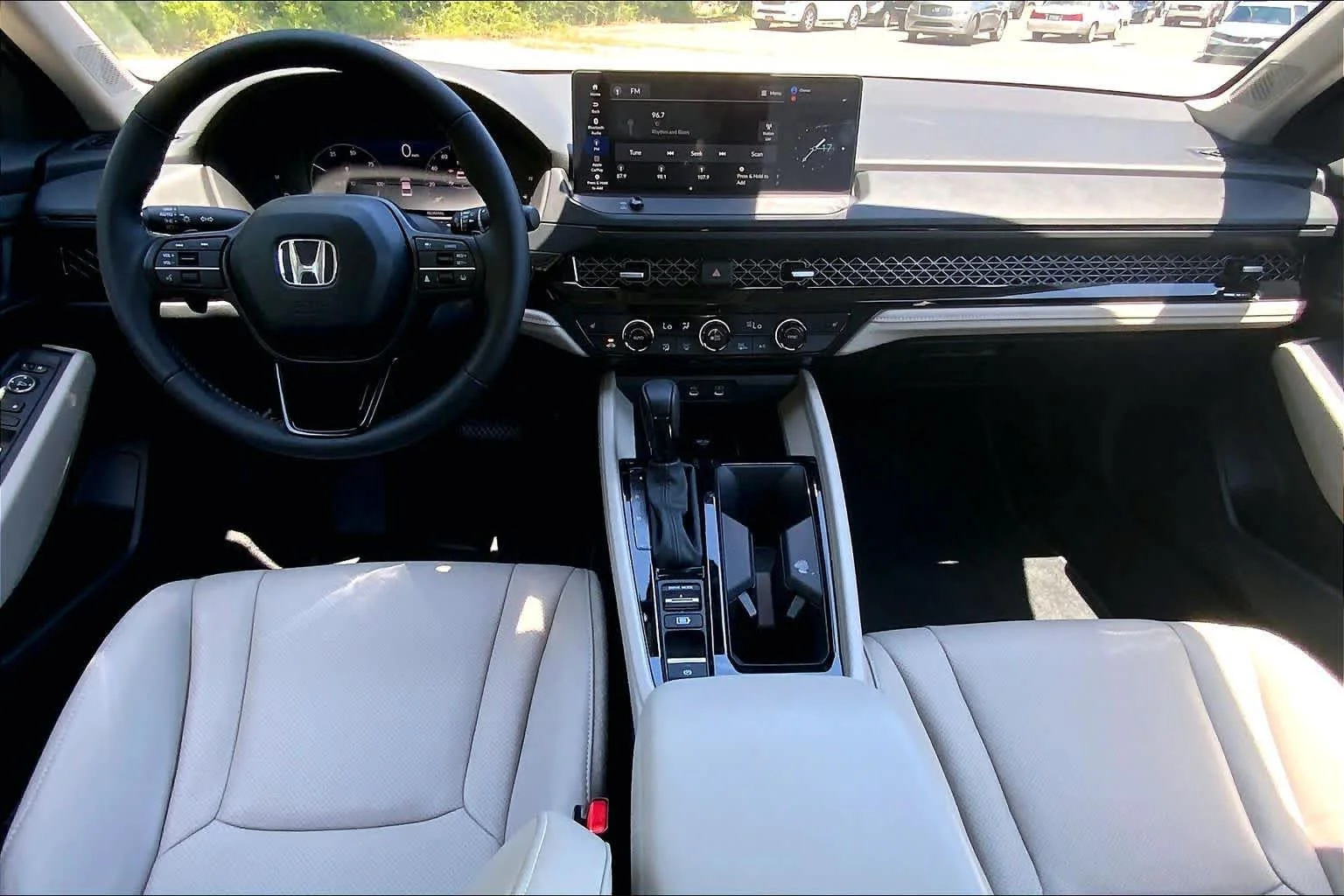 Used 2026 Platinum White Pearl Honda EX-L image 16