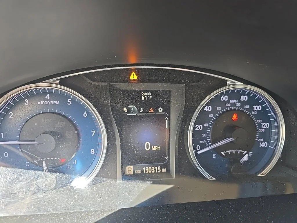 Used 2017 White Toyota XLE image 15