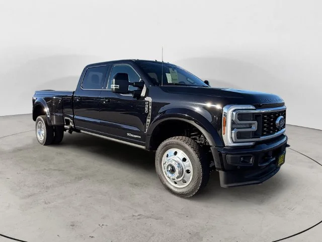 Used 2026 Black Ford Platinum image 3
