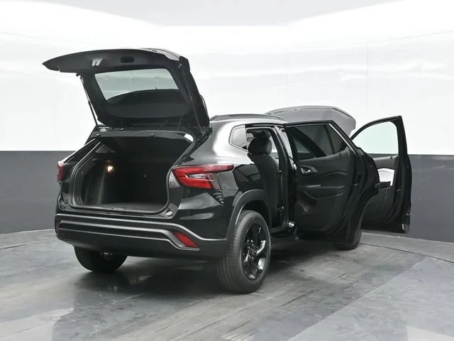 New 2026 Mosaic Black Metallic Chevrolet LT image 29