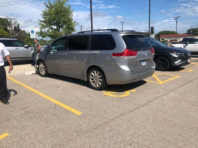 Used 2011 Silver Toyota Base image 3