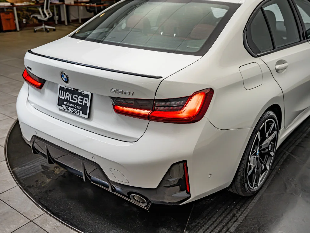 New 2026 Alpine White BMW 330i xDrive image 16