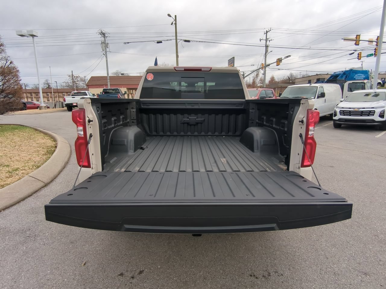 Used 2026 White Sands Chevrolet RST image 27