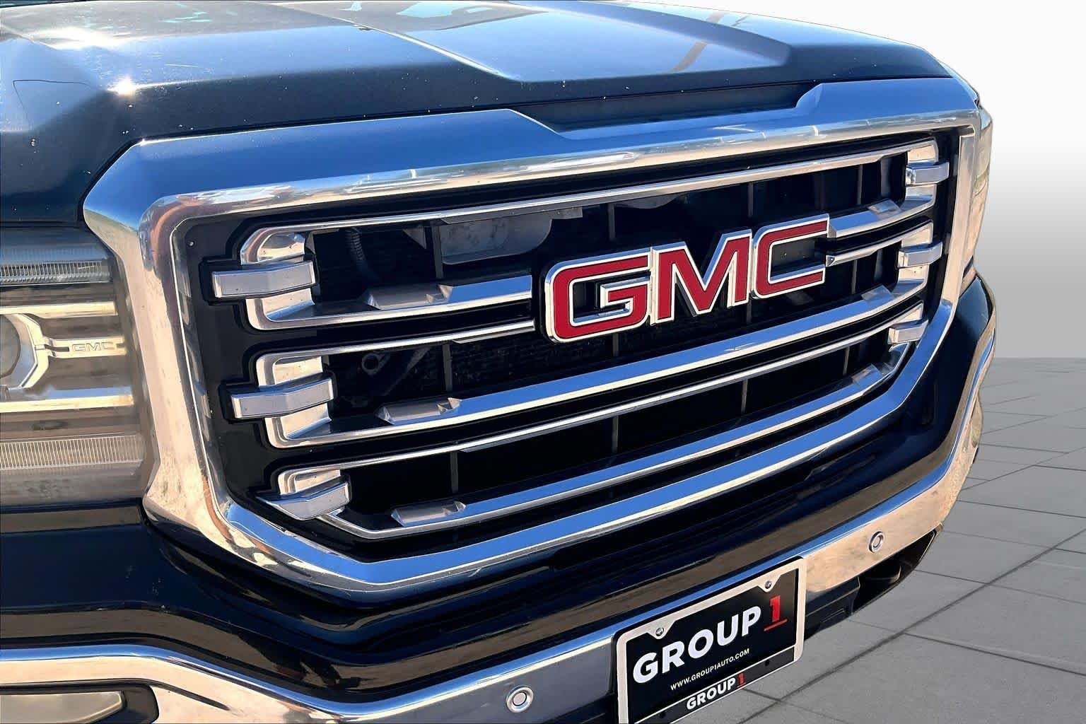 Used 2016 Onyx Black GMC SLT image 37