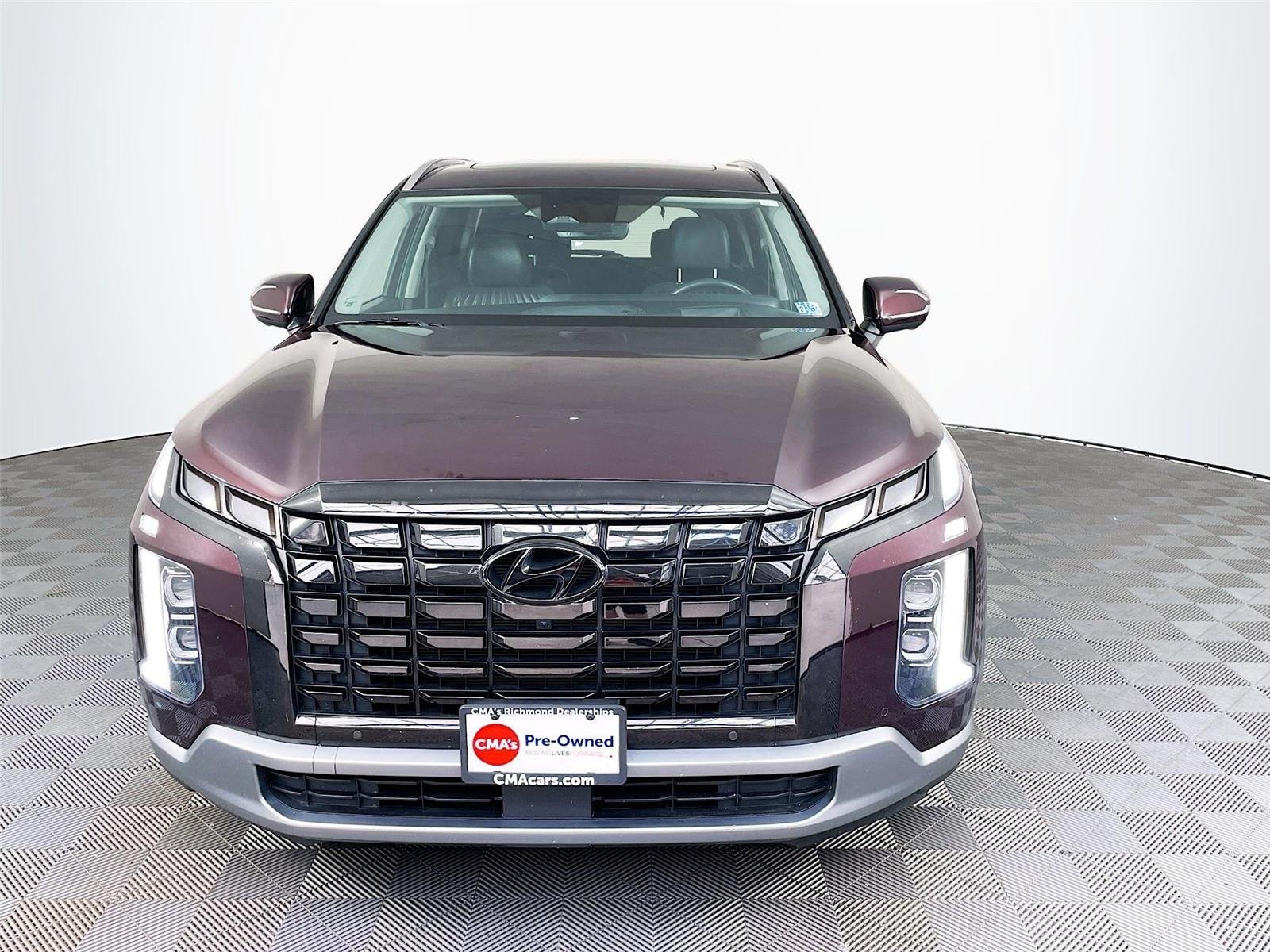 Used 2023 Sierra Burgundy Hyundai Limited image 2