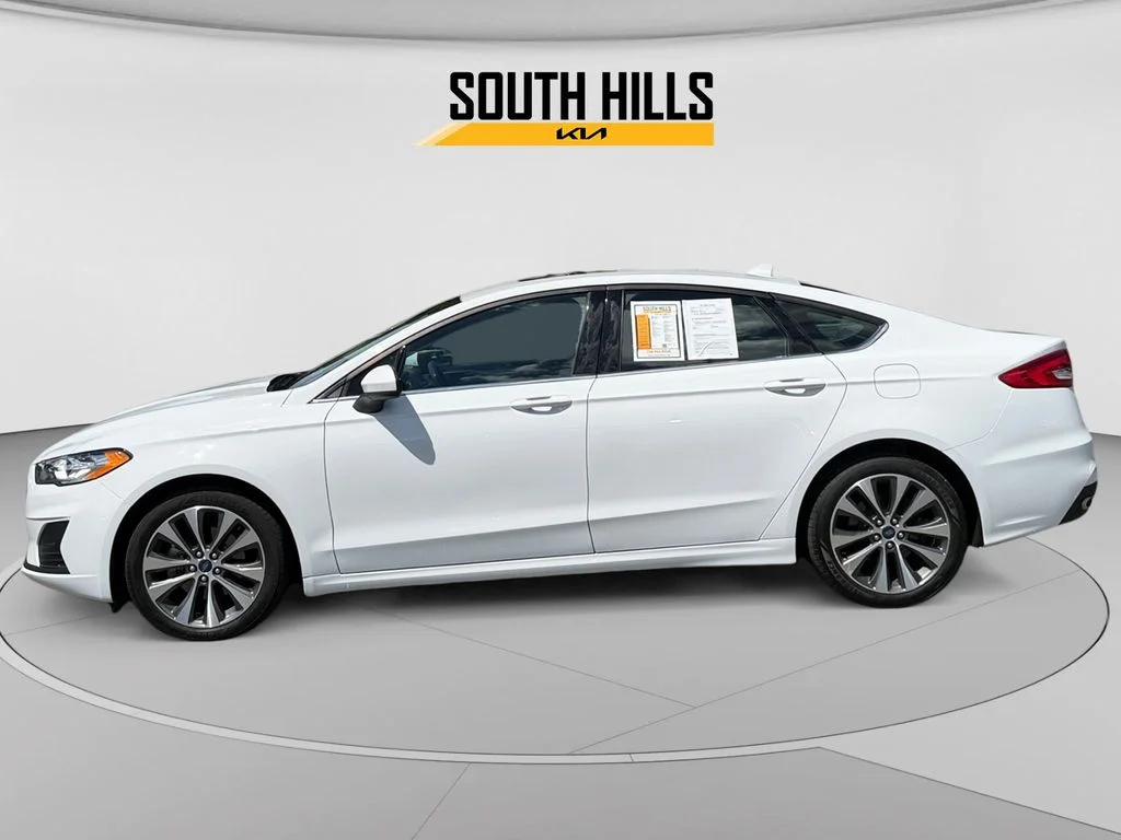 Used 2020 White Ford SE image 2