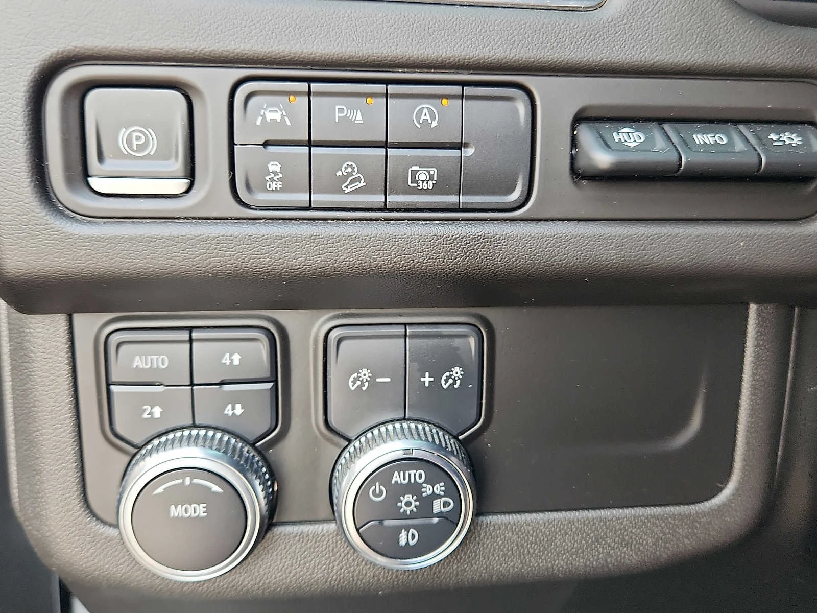 Used 2023 Summit White GMC AT4 image 26