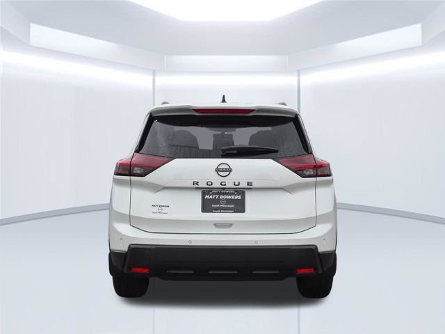 Used 2026 White Nissan Dark Armor image 5