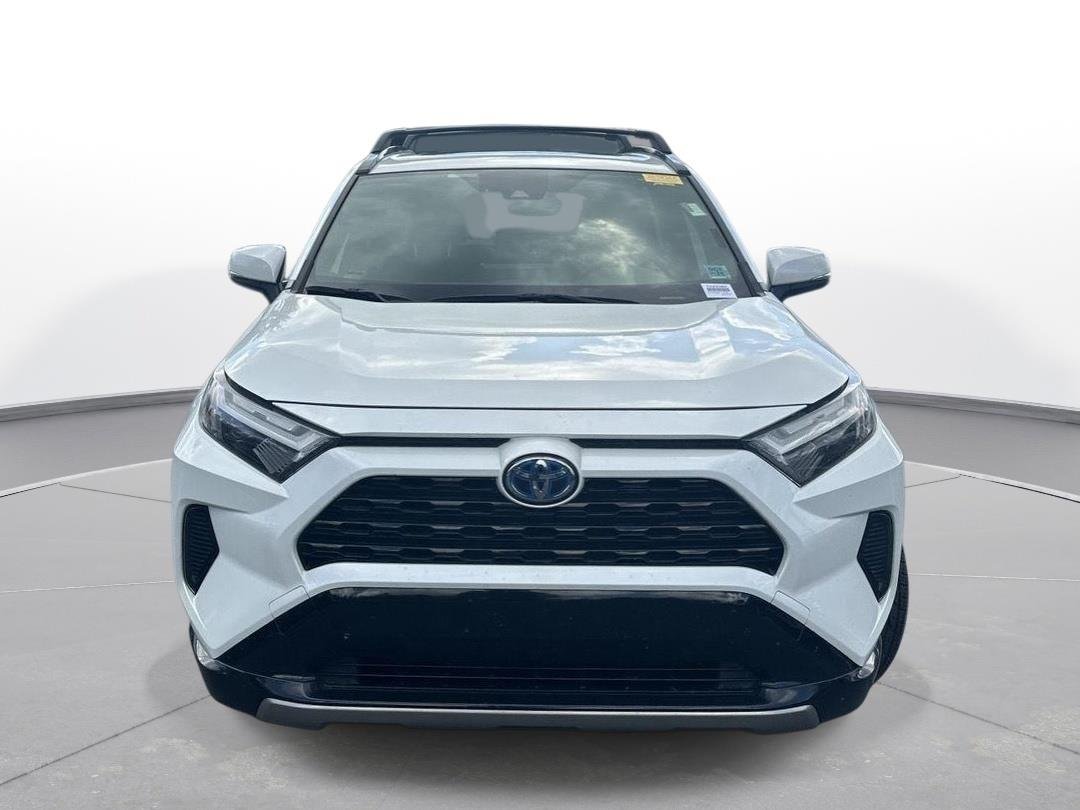 Used 2024 Wind Chill Pearl Toyota Hybrid SE image 3