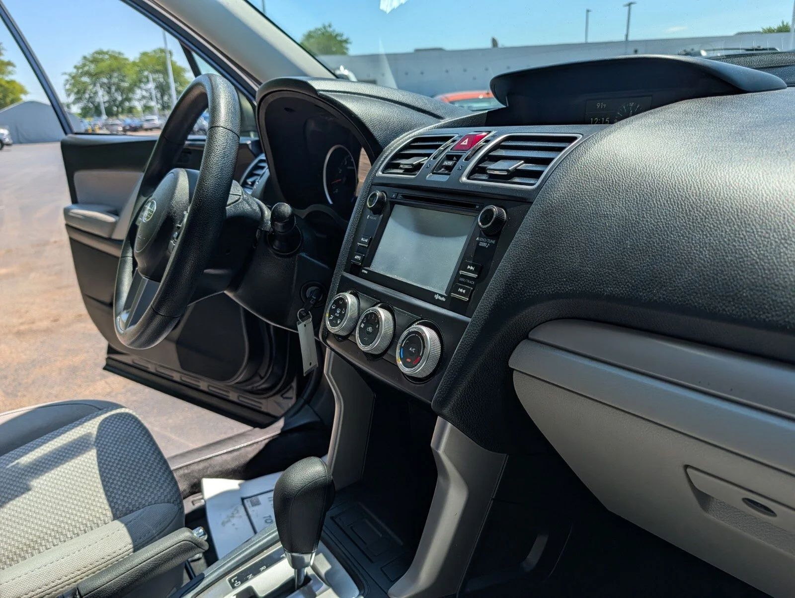 Used 2018 Gray Subaru 2.5i image 19