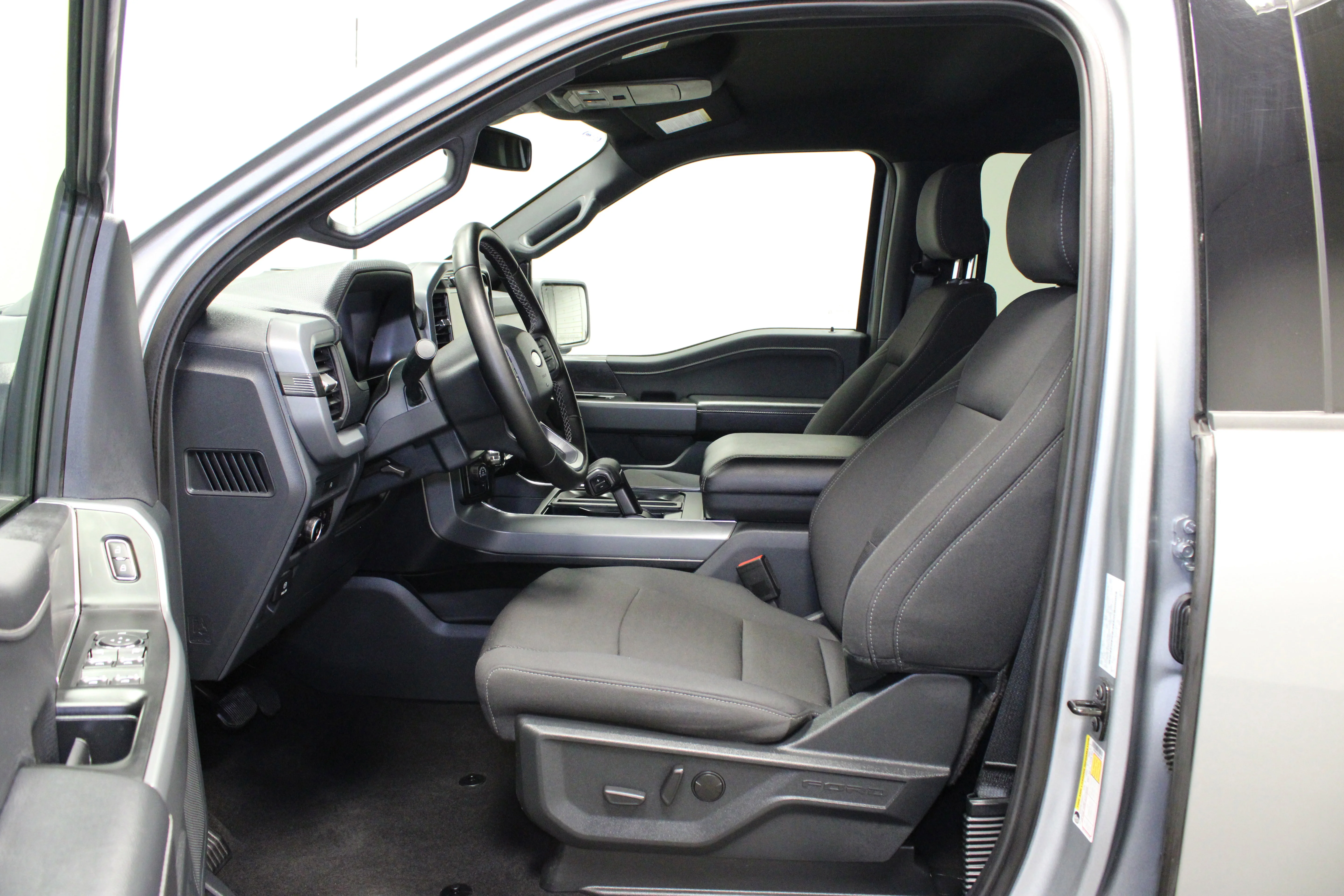 Used 2025 Silver Metallic Ford XLT image 20