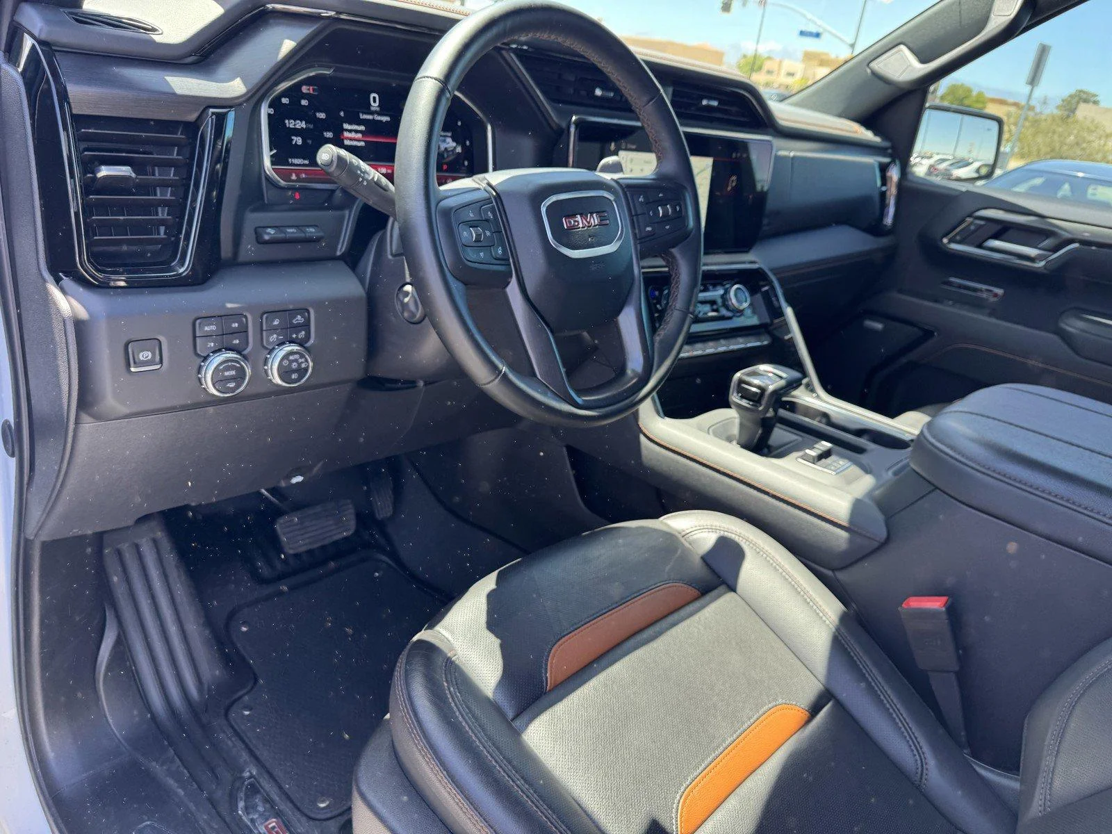 Used 2025 Summit White GMC AT4 image 15