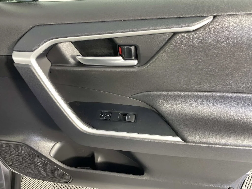 Used 2025 Magnetic Gray Metallic Toyota XLE image 23