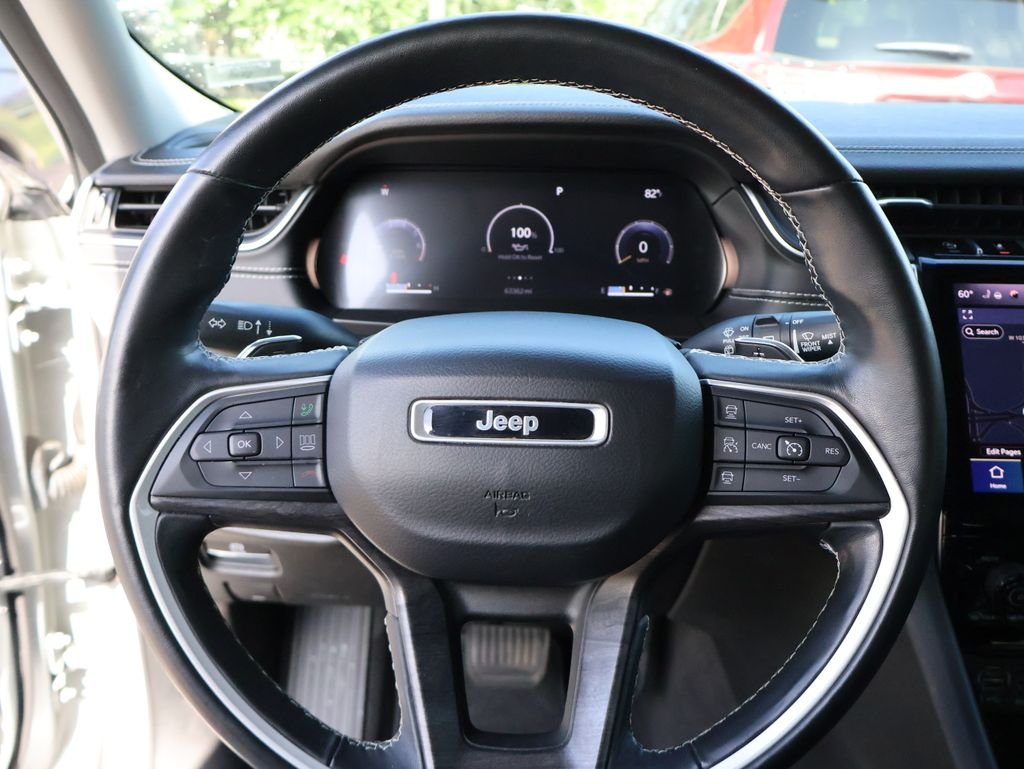 Used 2021 Silver Jeep Limited image 31