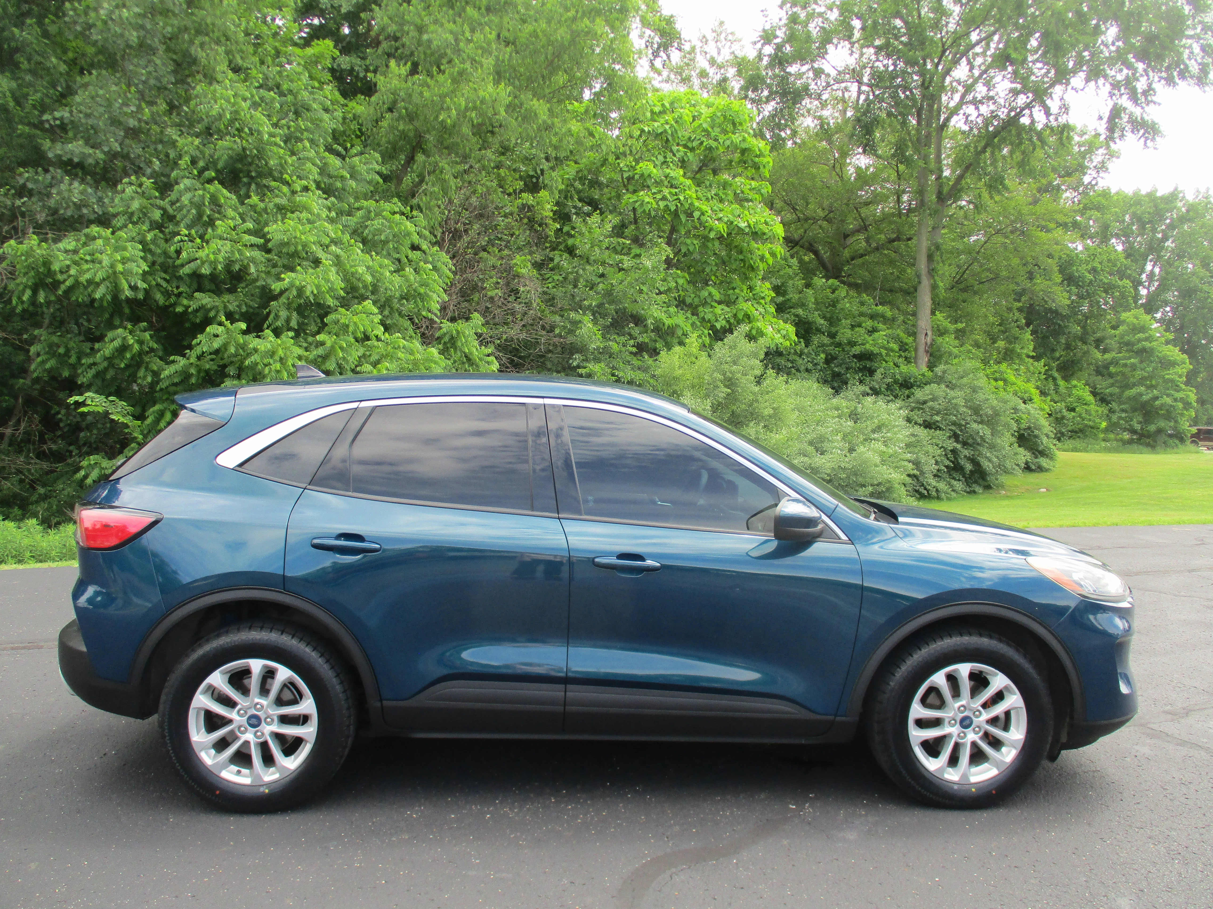 Used 2020 Dark Persian Green Metallic Ford SE image 49