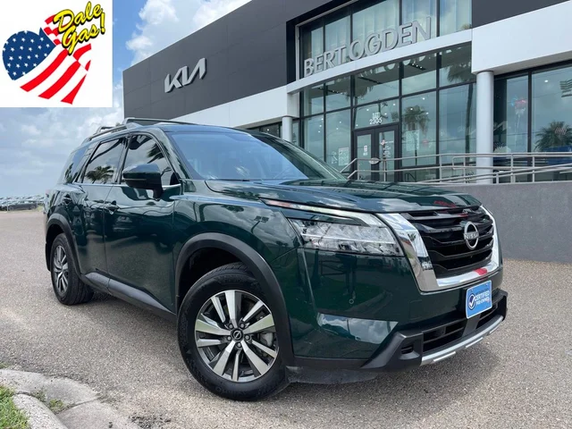 2024 Nissan Pathfinder SL