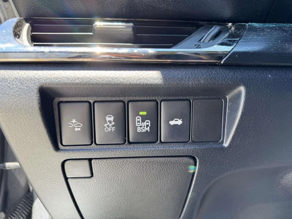 Used 2017 Gray Toyota Touring image 18