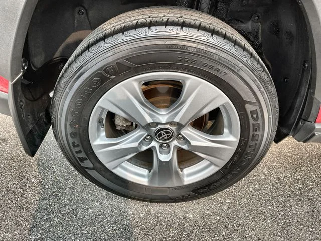 Used 2024 Red Toyota XLE image 21