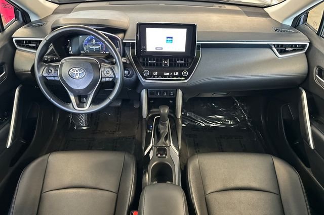 Used 2025  Toyota XLE image 15