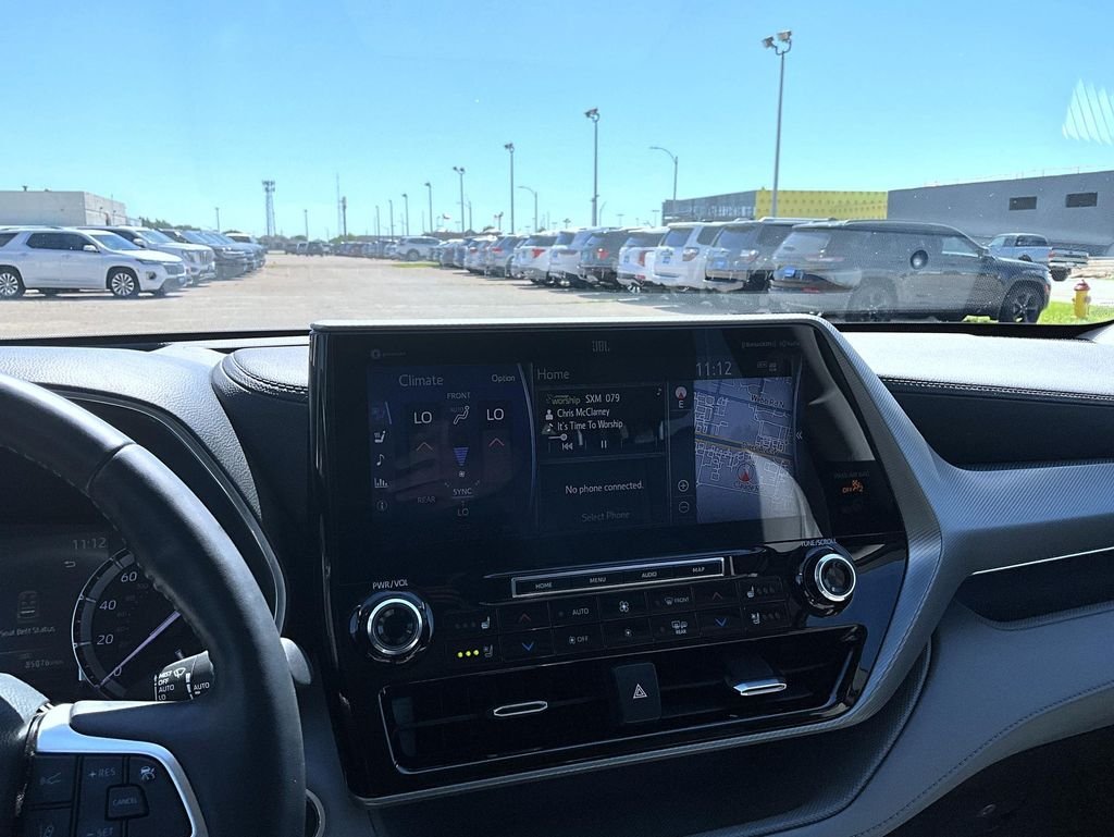 Used 2022 Beige Toyota Platinum image 12