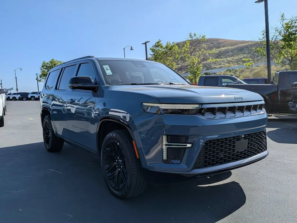 New 2026 Steel Blue Jeep Limited Reserve image 3