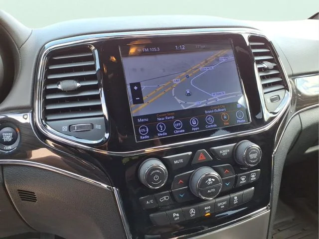 Used 2019 Silver Jeep Overland image 27