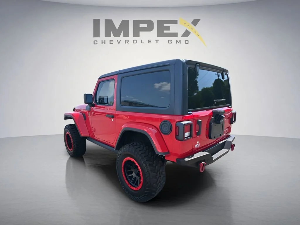 Used 2019  Jeep Sport image 3