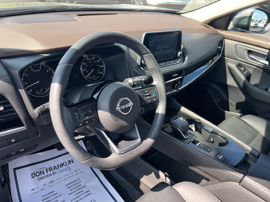Used 2023 Gray Nissan SL image 14