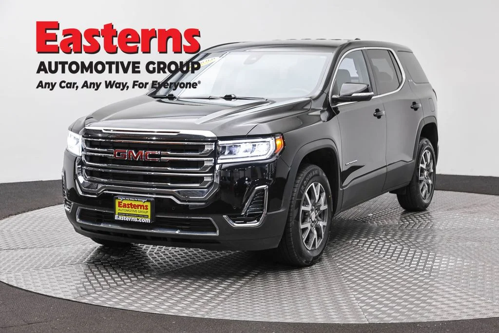 Used 2022 Black GMC SLE image 1