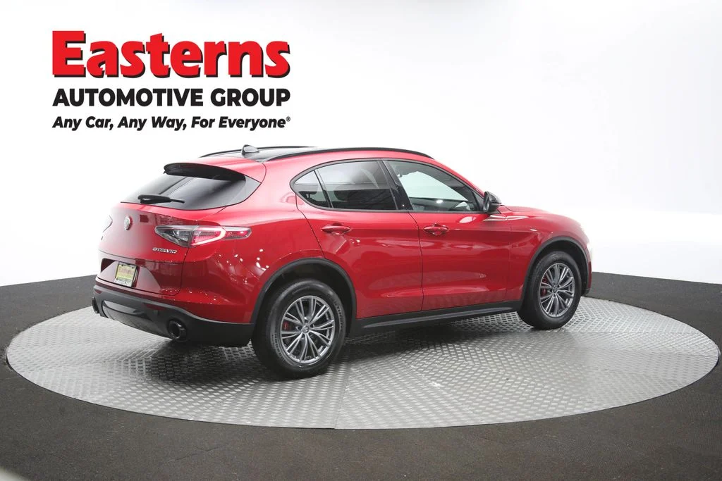 Used 2024 Red Alfa Romeo Sprint image 43