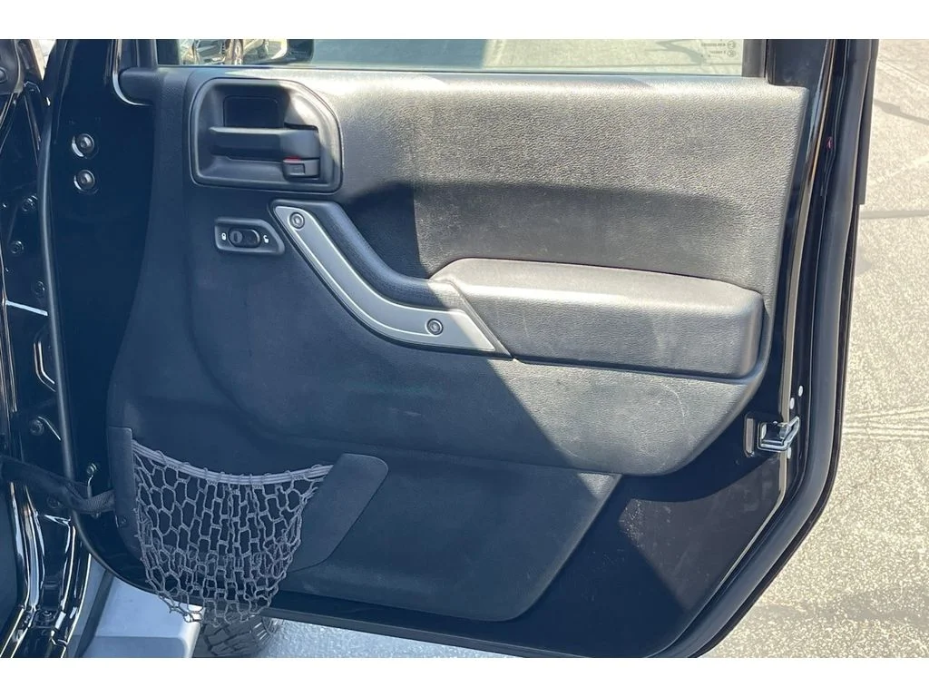 Used 2017 Black Clearcoat Jeep Sahara image 20