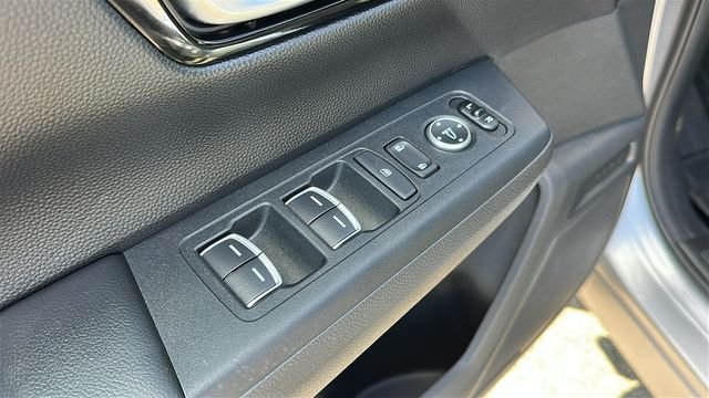 Used 2023 Lunar Silver Metallic Honda Sport Touring image 10